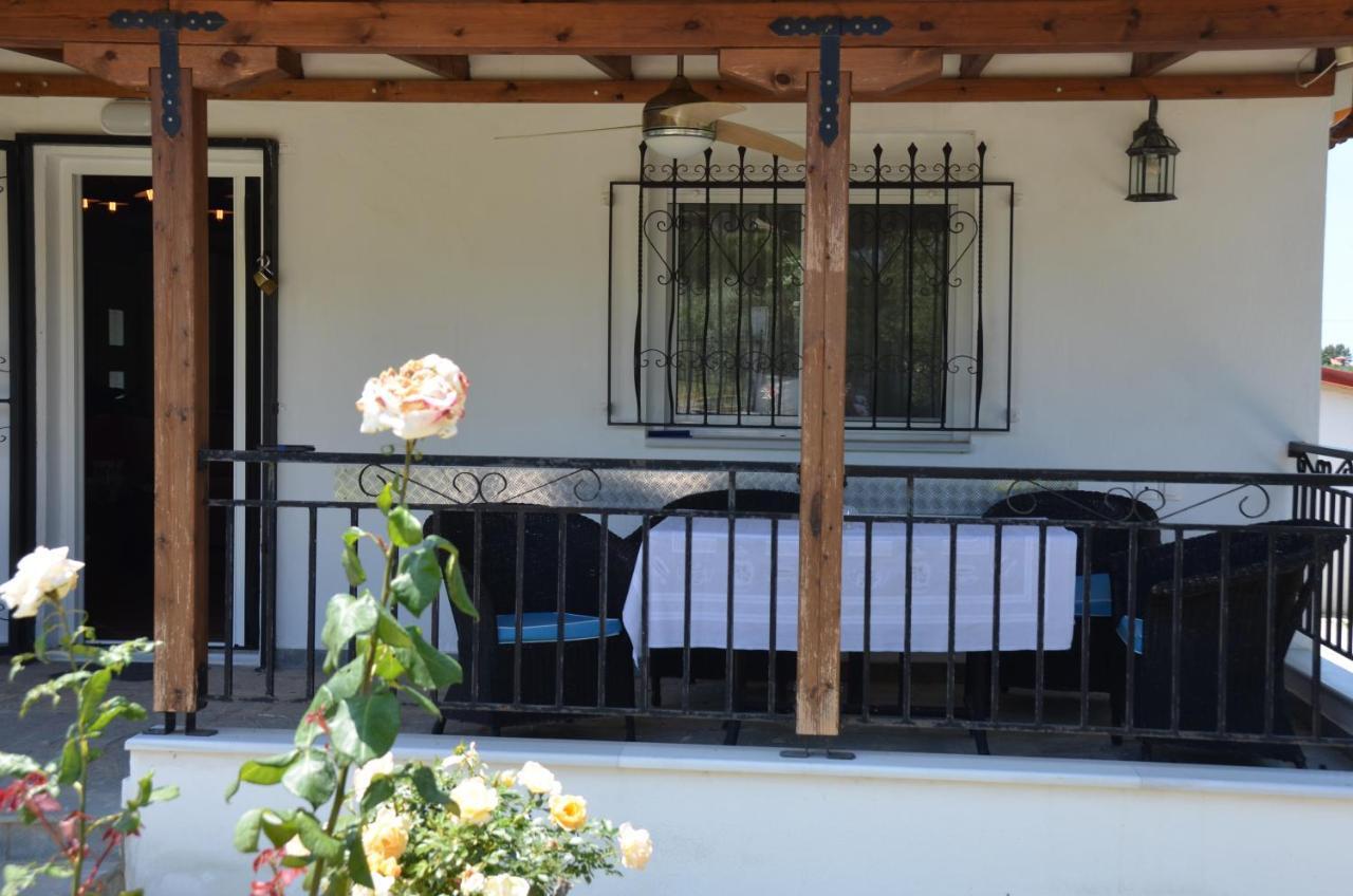 Vila Kalimera Private Pool Néa Potídea Kültér fotó